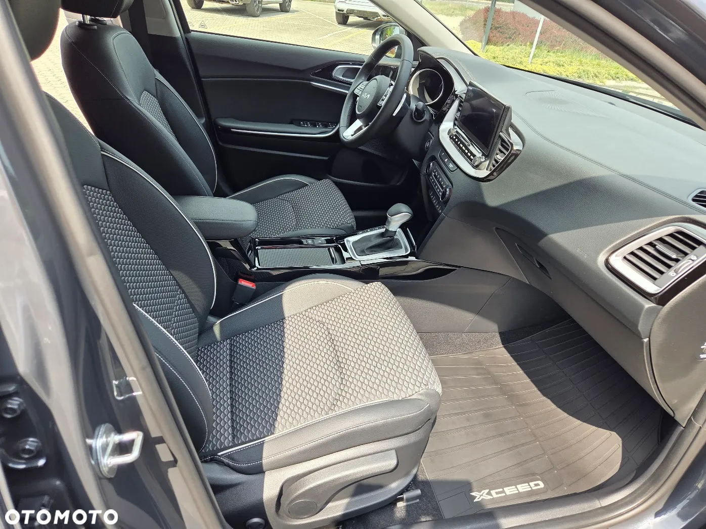 Kia XCeed 1.6 T-GDI L Business Line DCT - 13