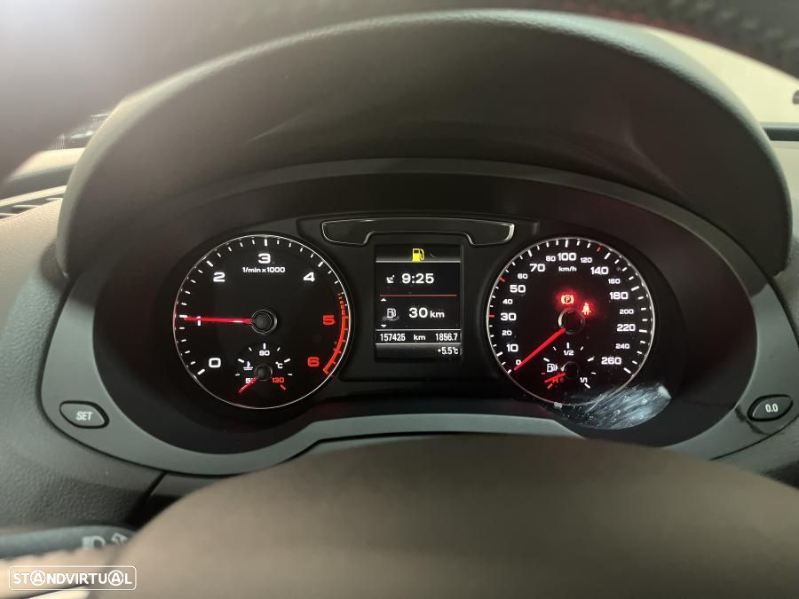 Audi Q3 2.0 TDI Sport - 17