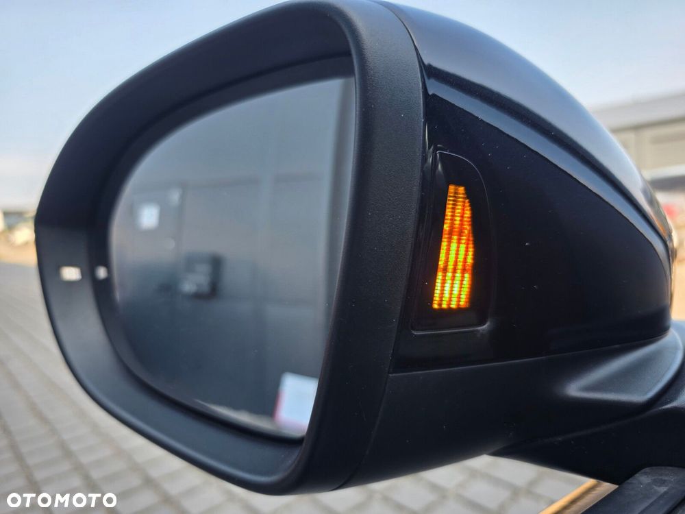 Volkswagen T-Roc 1.5 TSI R-Line DSG - 30