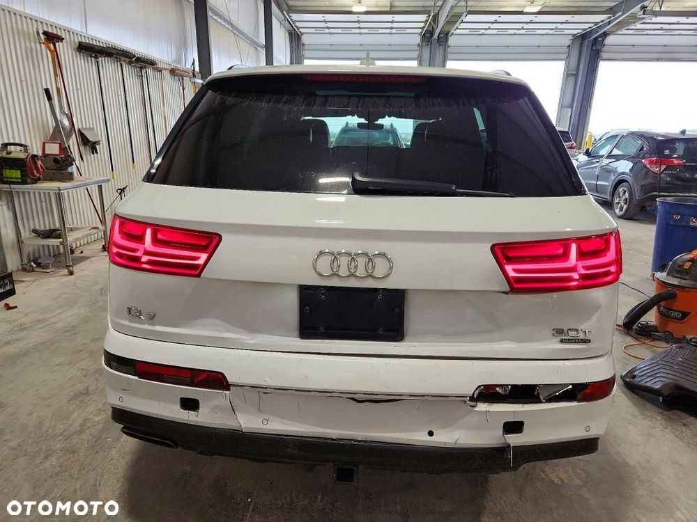 Audi Q7 3.0 TFSI Quattro Tiptronic - 6