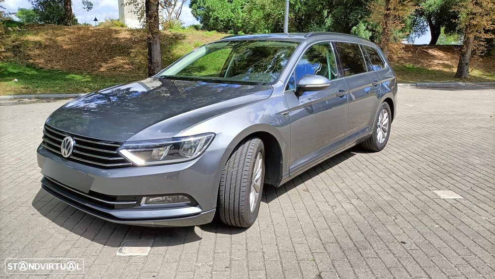 VW Passat Variant 1.6 TDI Confortline DSG - 1