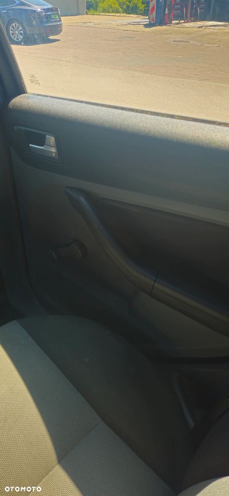 Ford Focus 2.0 TDCi Ghia - 21
