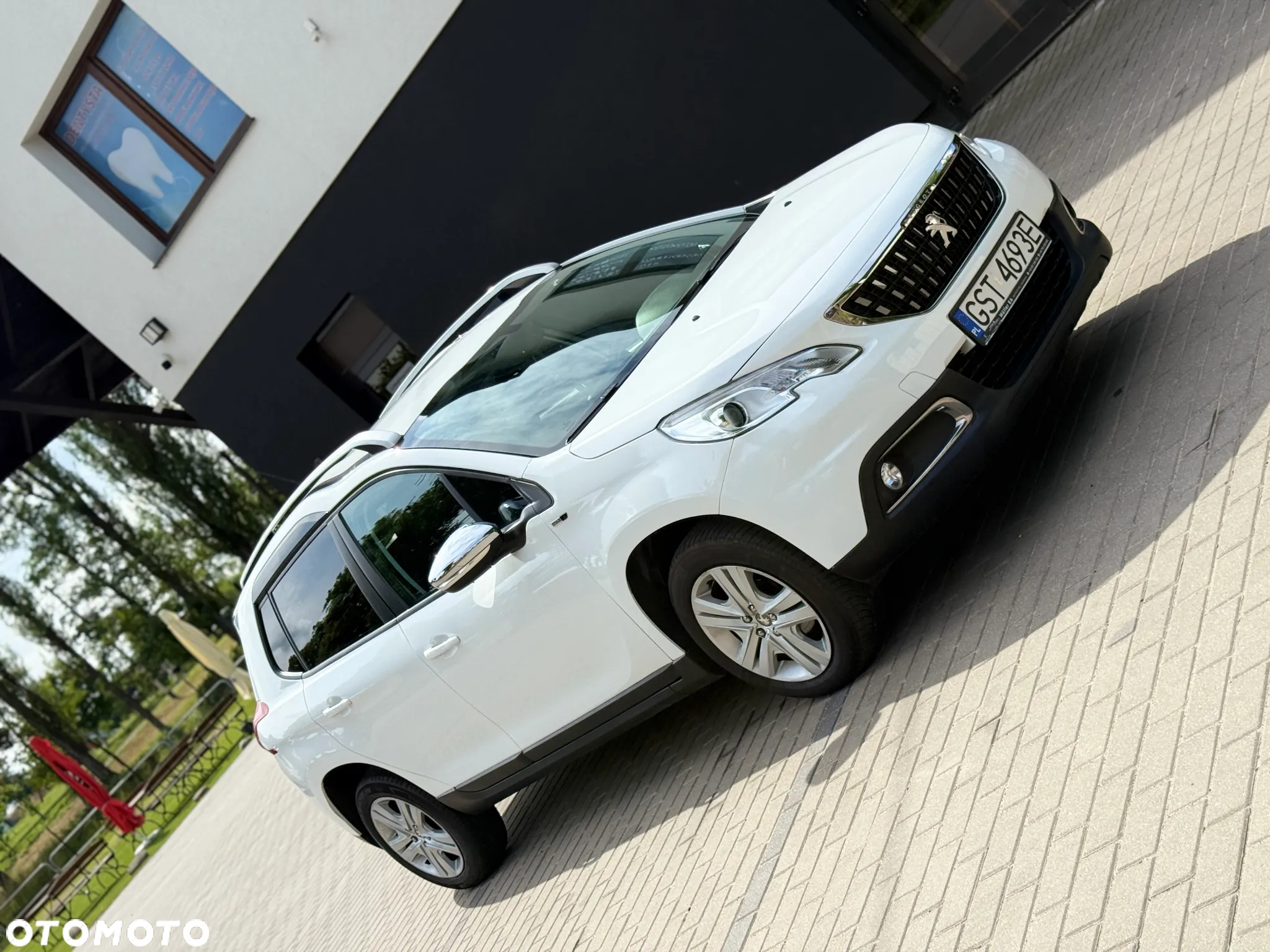 Peugeot 2008 1.6 BlueHDi Style - 13