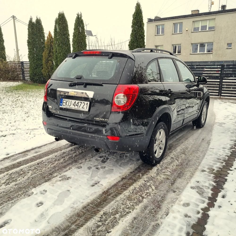 Chevrolet Captiva 2.4 LS 5os - 10