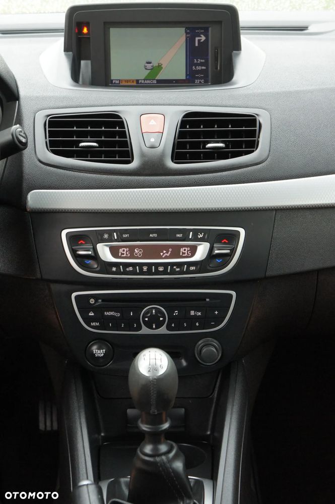 Renault Fluence 2.0 16V 140 Dynamique - 21