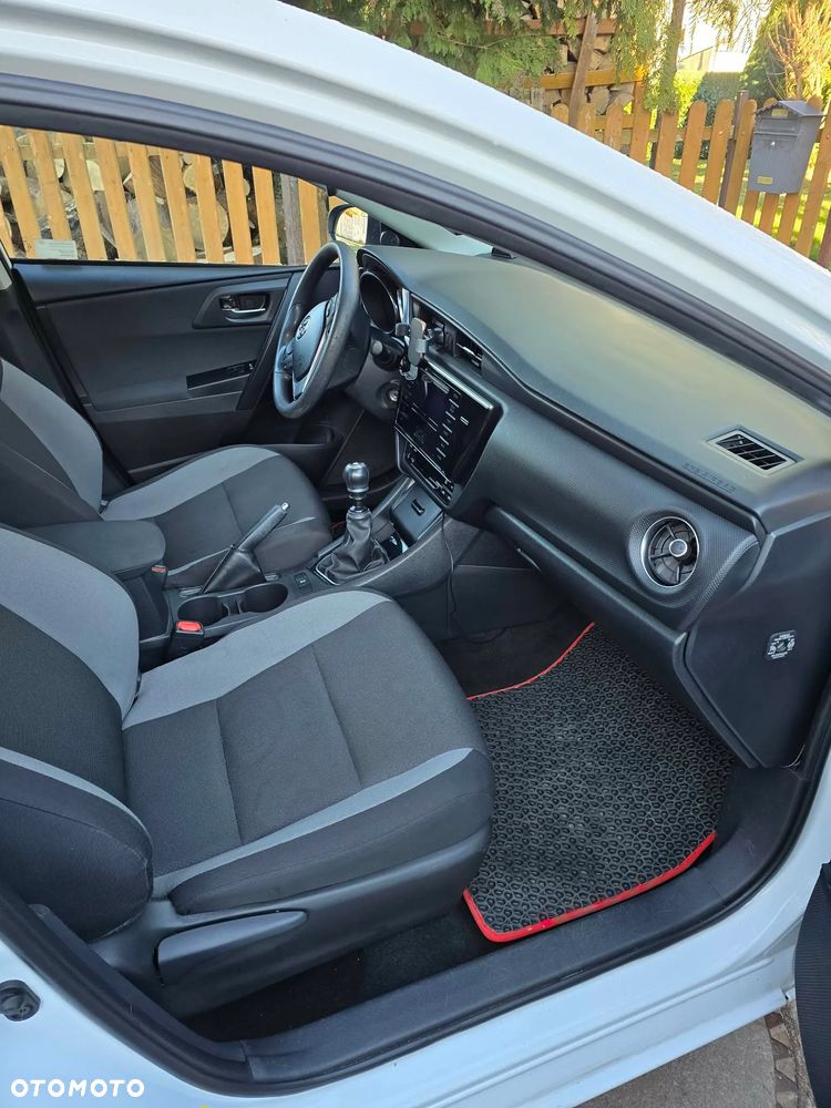 Toyota Auris 1.4 D-4D Active - 16