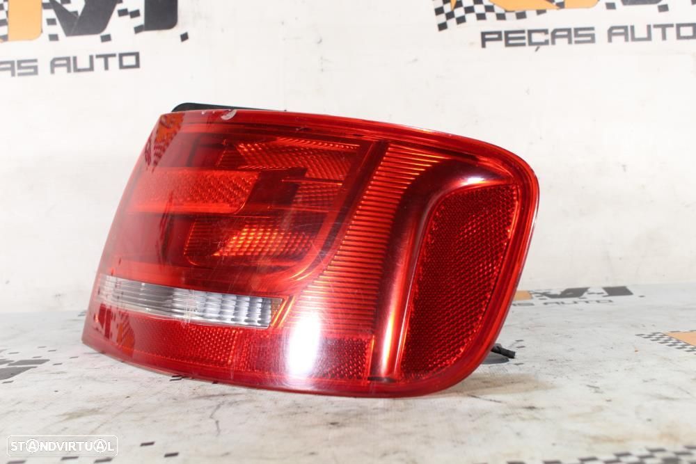 Farolim Direito Audi A4 (8K2, B8)  8K5945096d / Chassi Passageiro Seda - 2