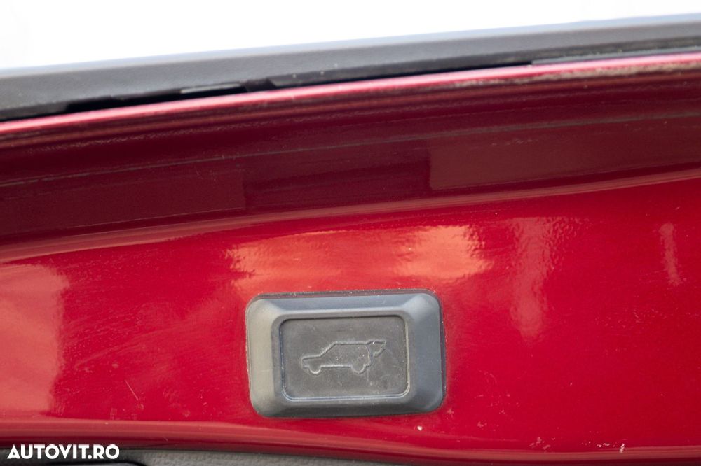 Toyota RAV4 2.5 4x4 Hybrid Lounge - 26