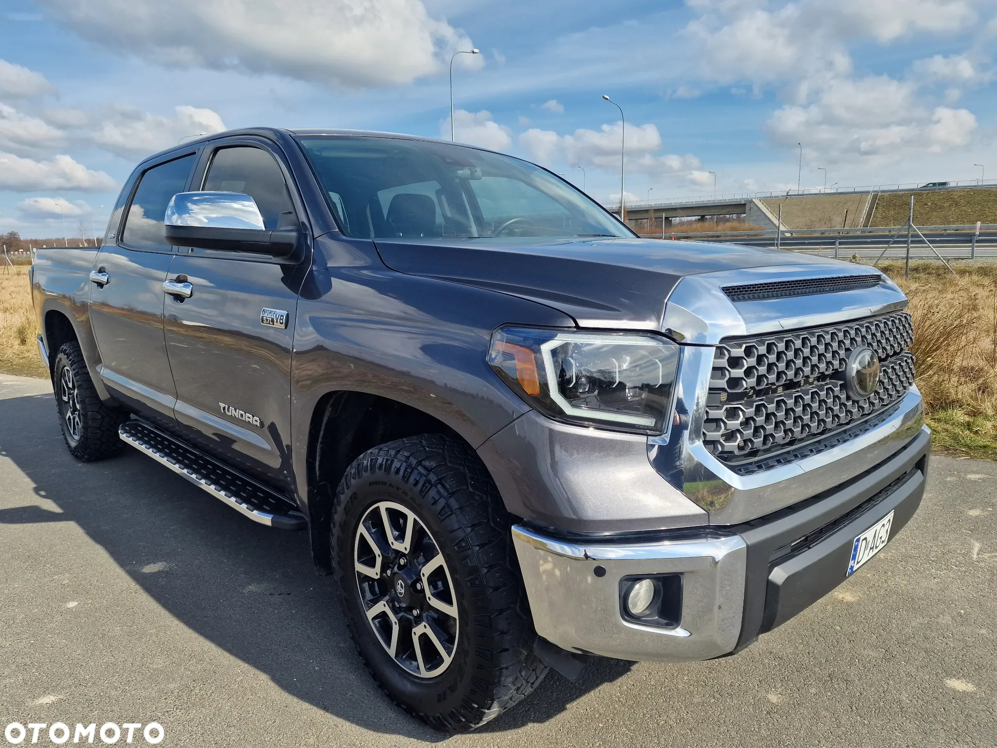 Toyota Tundra - 8