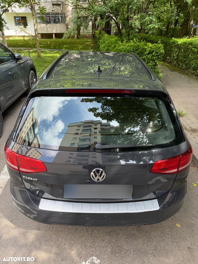 Volkswagen Passat 2.0 TDI DSG Comfortline - 30