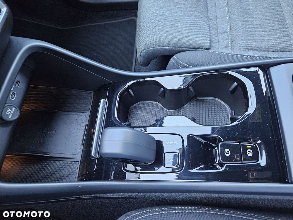Volvo XC 40 - 20