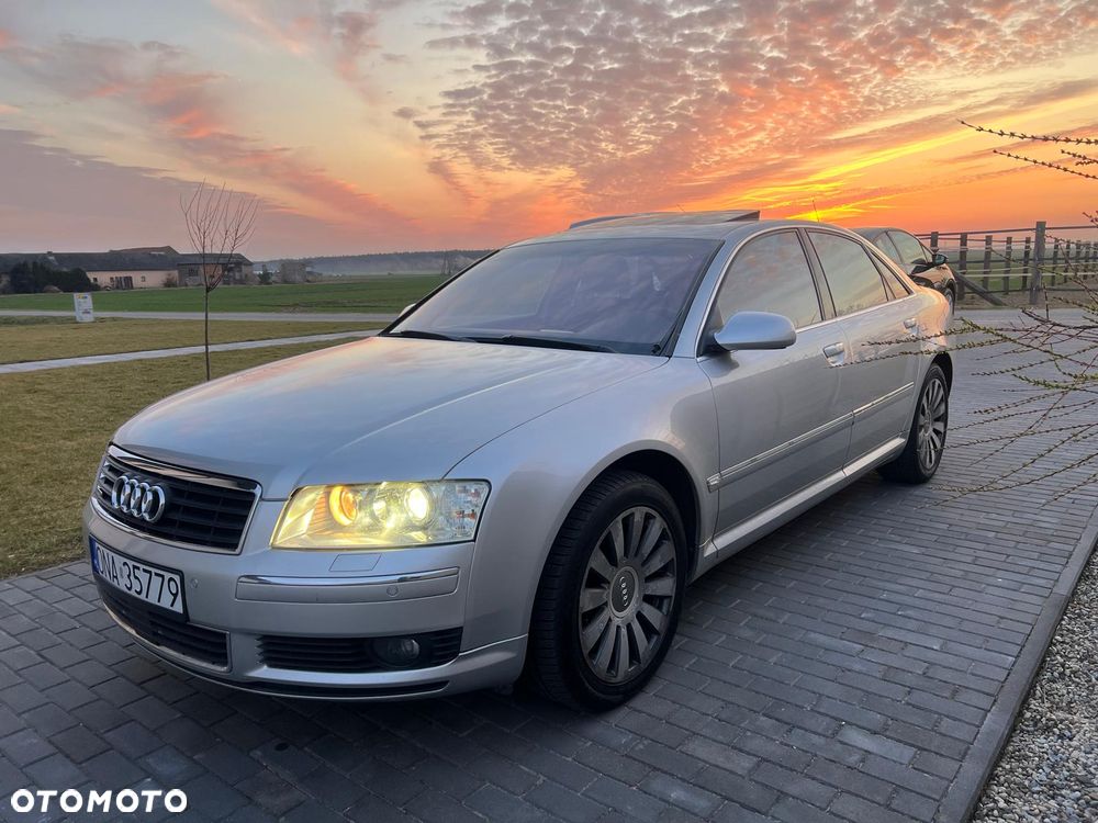 Audi A8 4.2 Quattro - 5