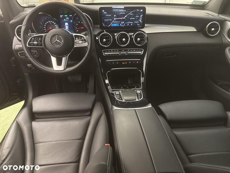 Mercedes-Benz GLC - 22
