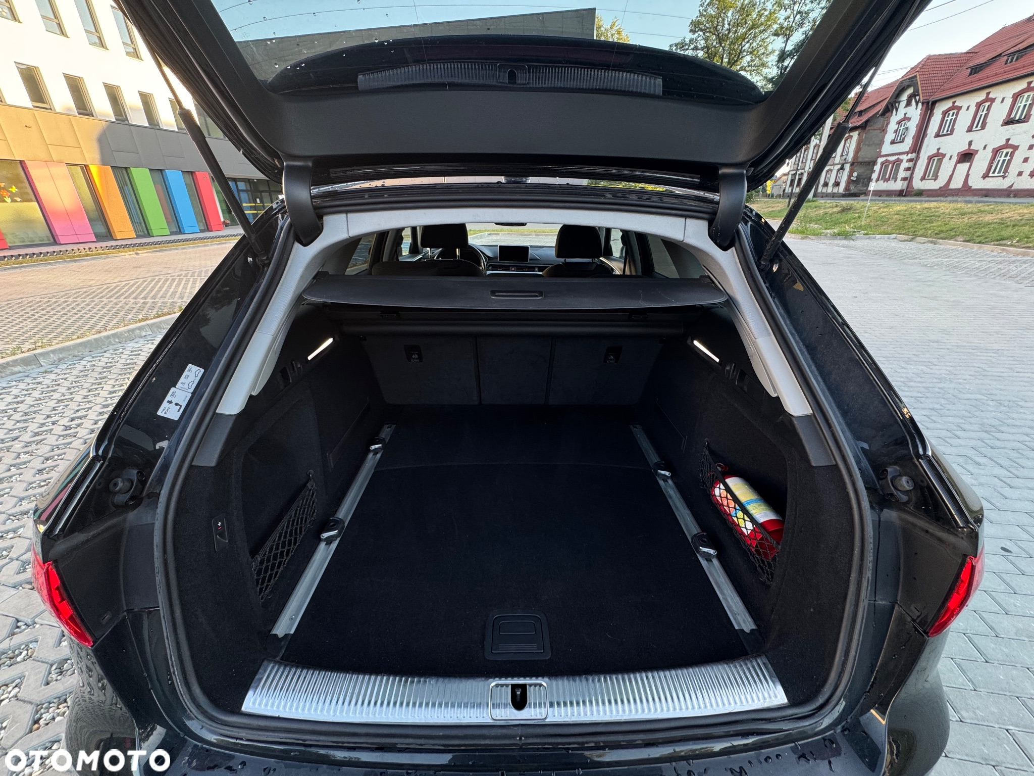 Audi A4 Avant 40 TDI quattro S tronic - 12