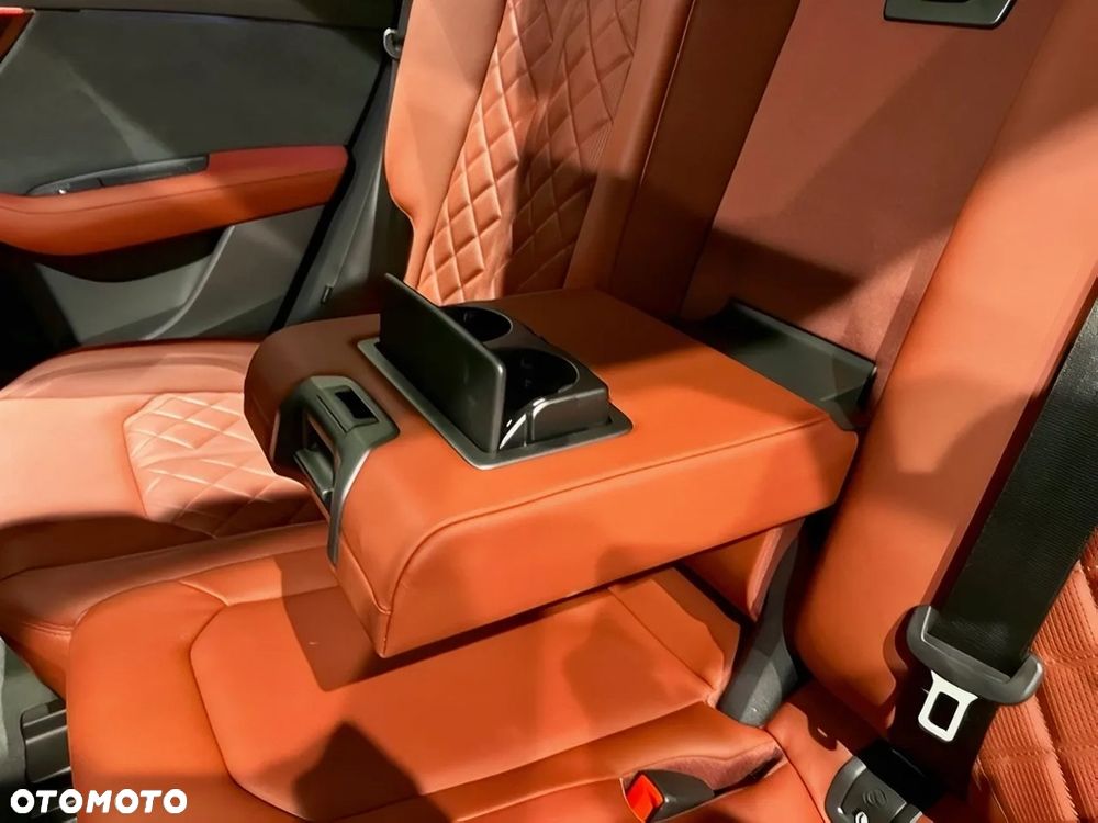 Audi SQ8 TFSI quattro tiptronic - 14