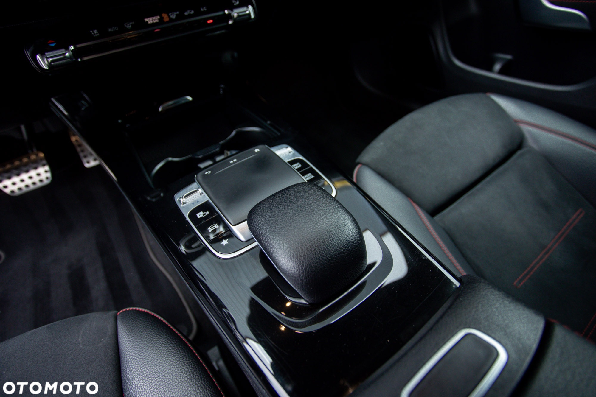 Mercedes-Benz CLA 250 4Matic Shooting Brake 7G-DCT AMG Line - 32