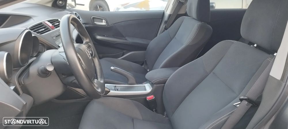 Honda Civic Tourer 1.6 i-DTEC Executive Navi - 8