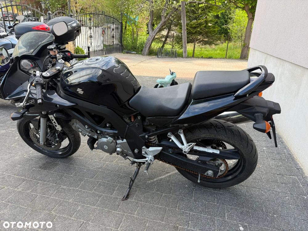 Suzuki SV - 4