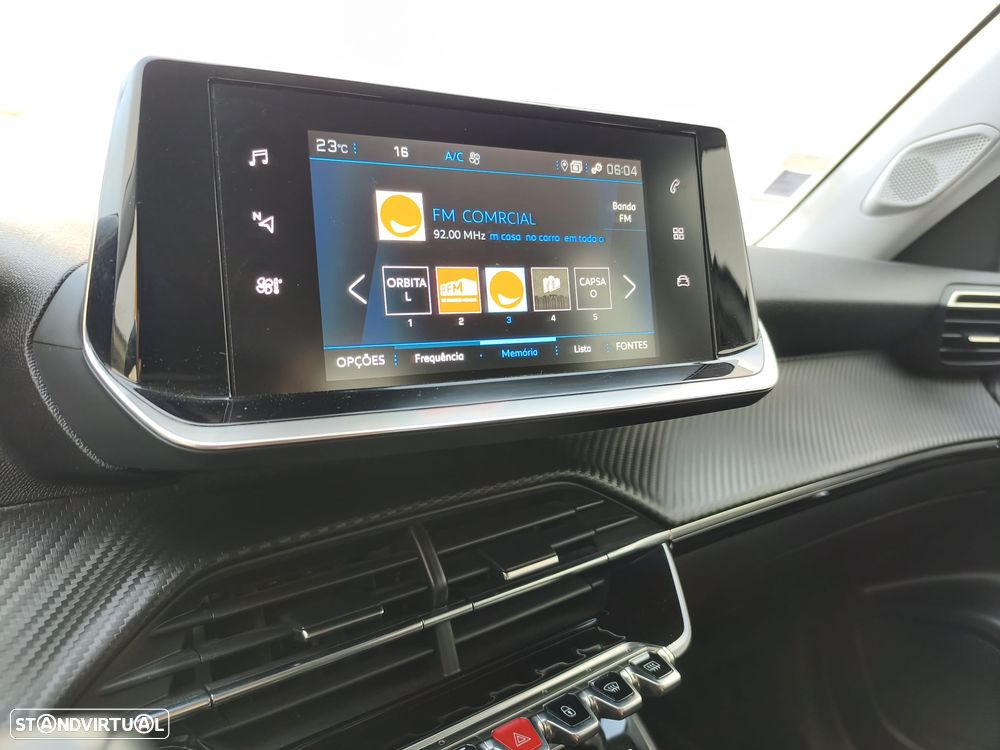 Peugeot 2008 1.5 BlueHDi Active Pack - 11