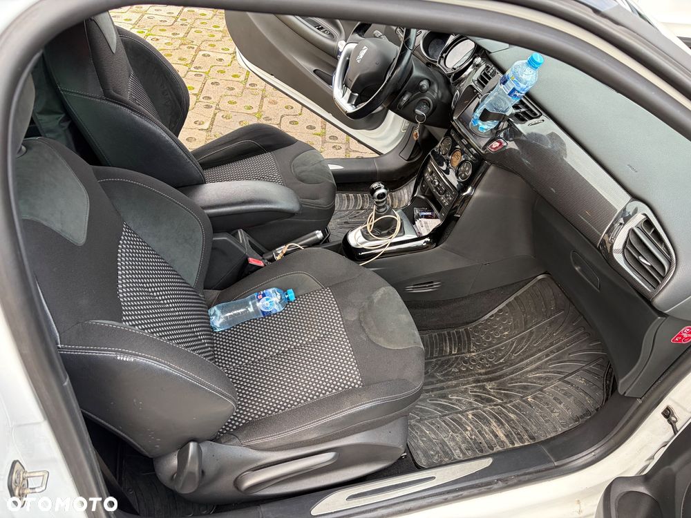 Citroën DS3 1.6 THP Ultra Prestige - 8