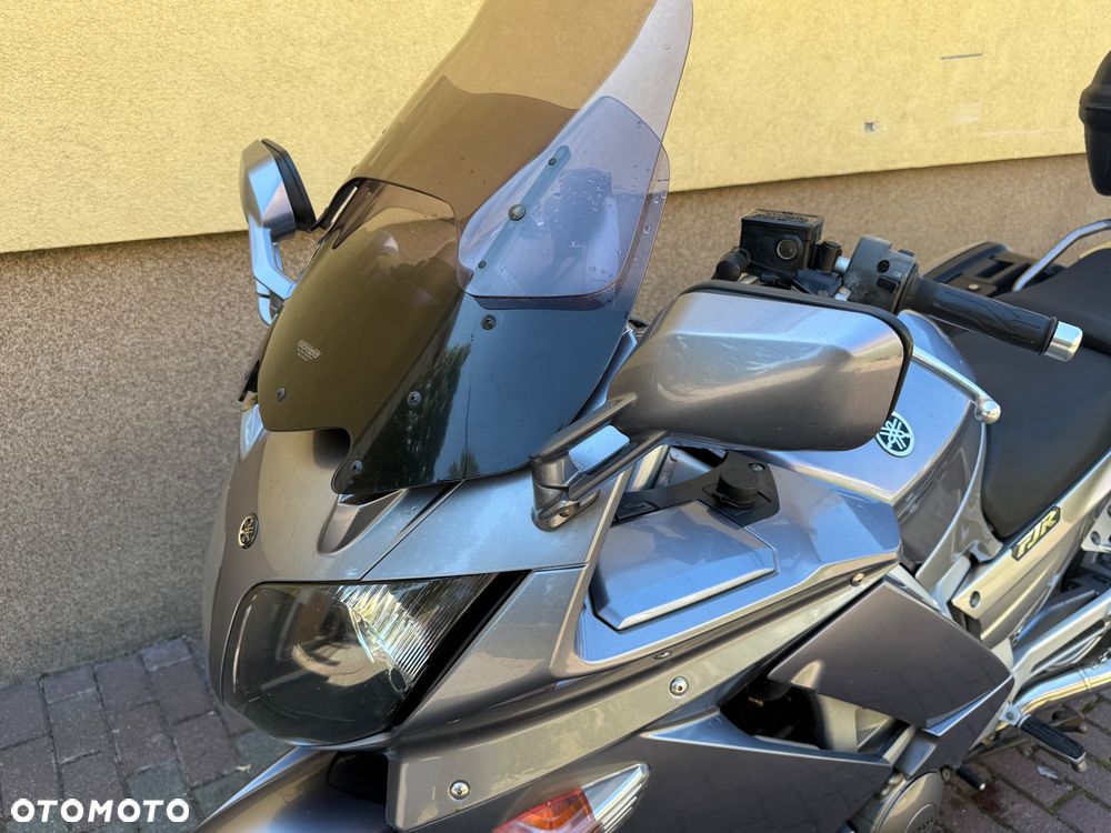 Yamaha FJR - 23