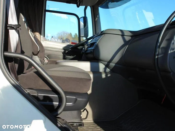 DAF CF370 - 25