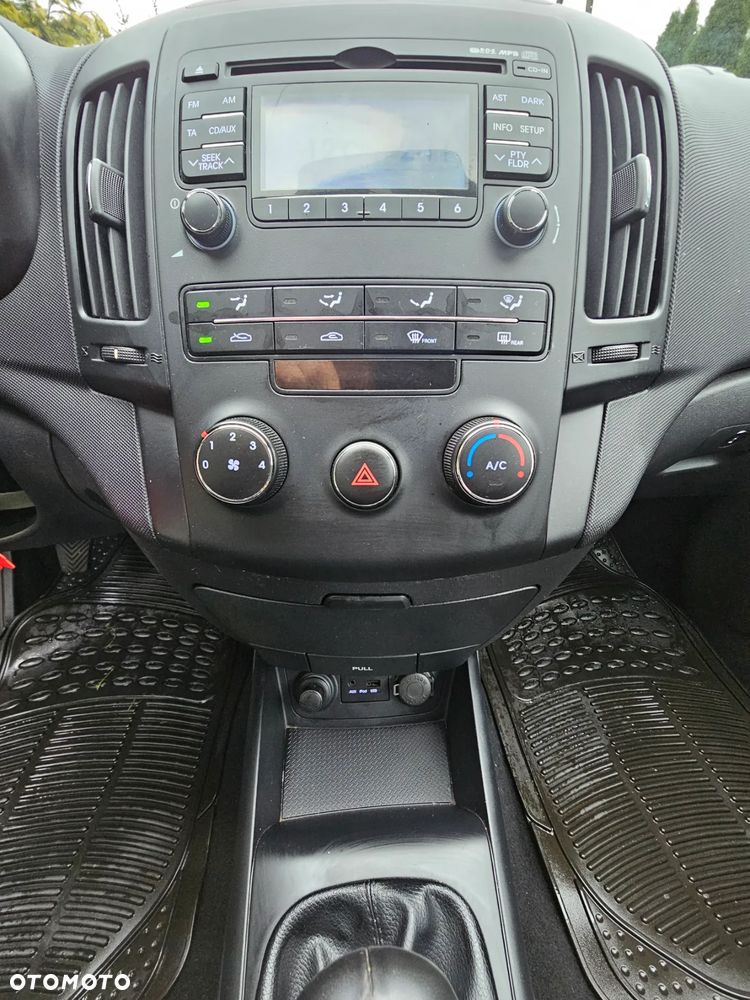 Hyundai i30 ver-i30cw-1-4-advantage - 13