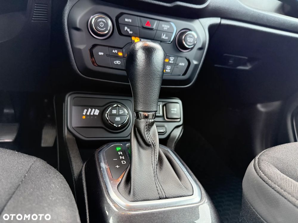 Jeep Renegade - 14