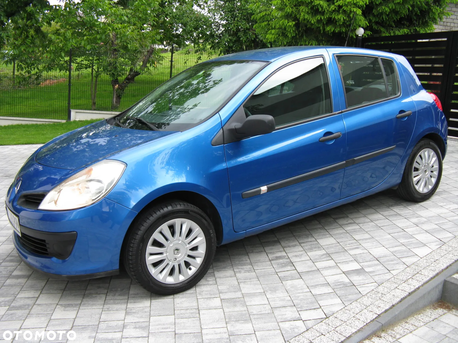Peugeot 207 1.4 16V Trendy - 4