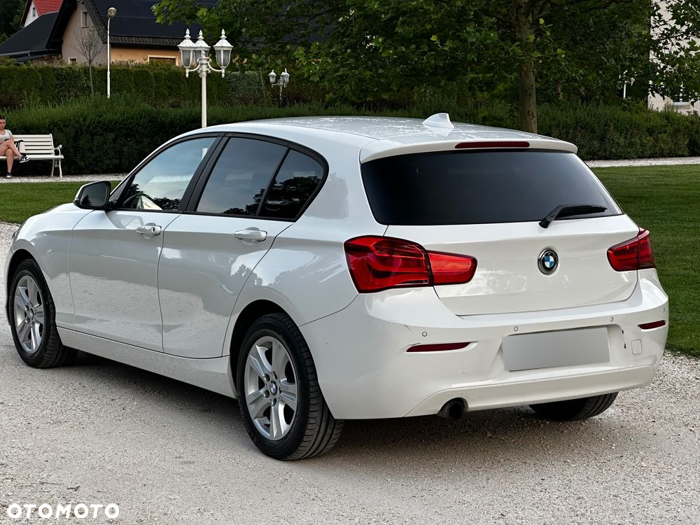 BMW Seria 1 118i - 5
