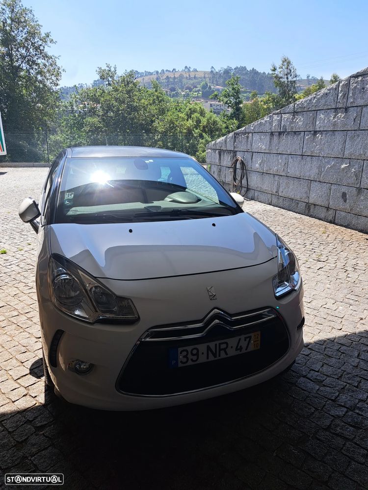 Citroën DS3 1.6 e-HDi So Chic 95g - 1