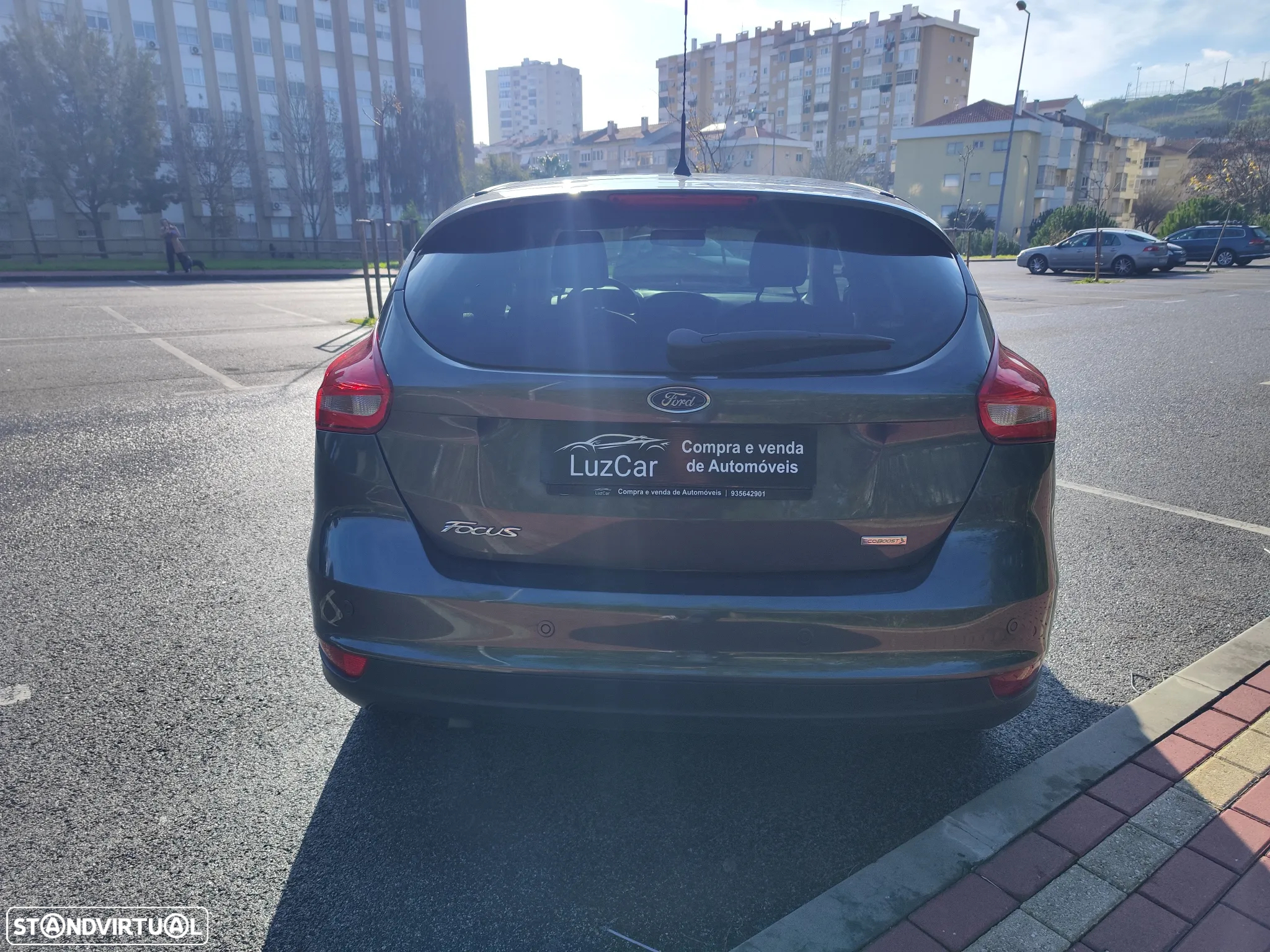 Ford Focus 1.0 SCTi Titanium - 9