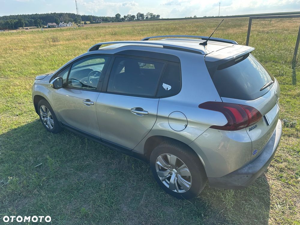 Peugeot 2008 PureTech 82 Allure - 25