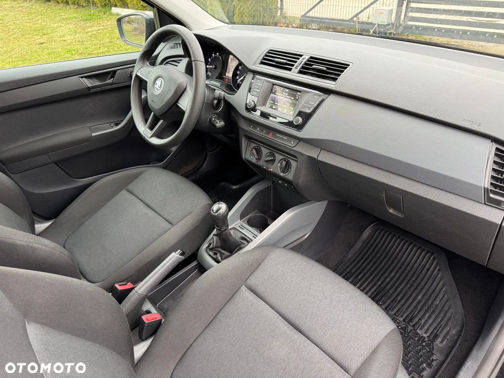 Skoda Fabia 1.2 TSI Edition - 24