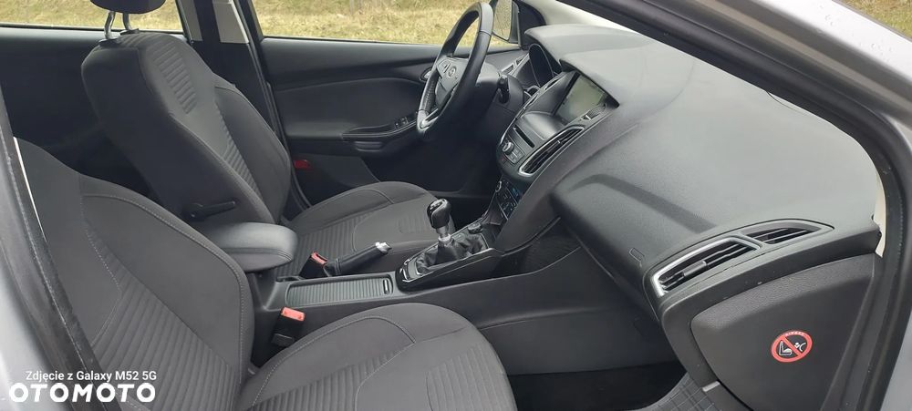 Ford Focus 1.6 TDCi DPF SYNC Edition - 10