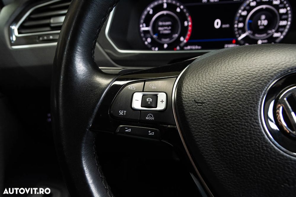 Volkswagen Tiguan 2.0 TDI SCR 4MOTION (BlueMotion Techn.) DSG Highline - 24