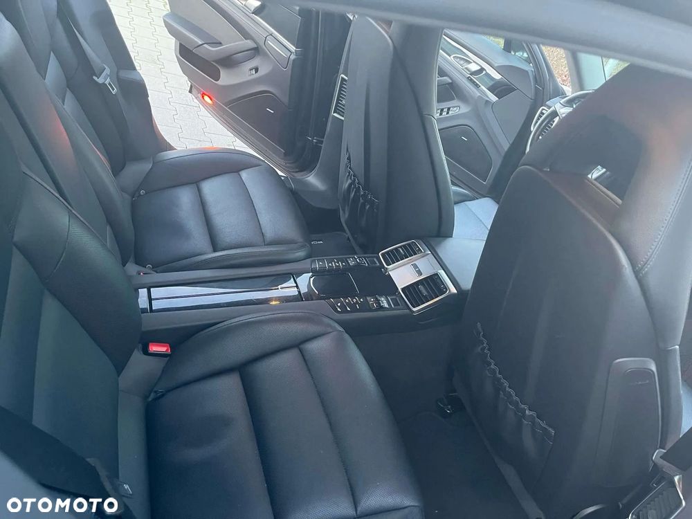 Porsche Panamera - 7