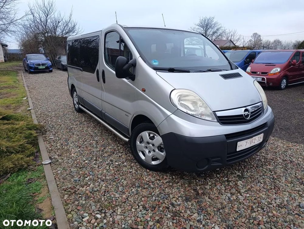 Opel Vivaro - 22