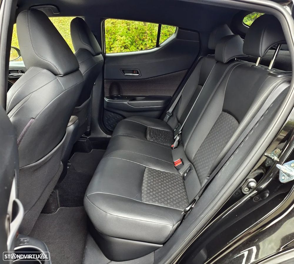 Toyota C-HR 1.8 HSD Exclusive+P.Luxury - 10