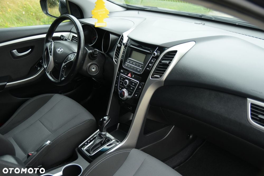 Hyundai i30 blue 1.6 GDI DCT Premium - 21