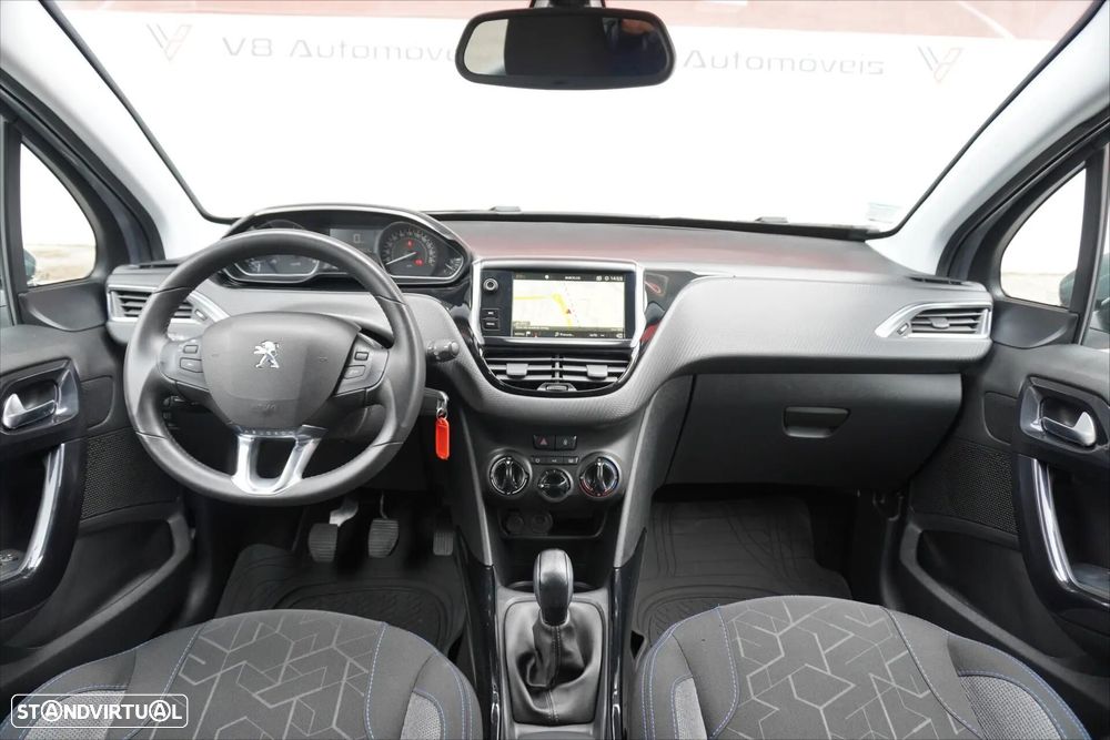 Peugeot 2008 1.5 BlueHDi Allure - 6