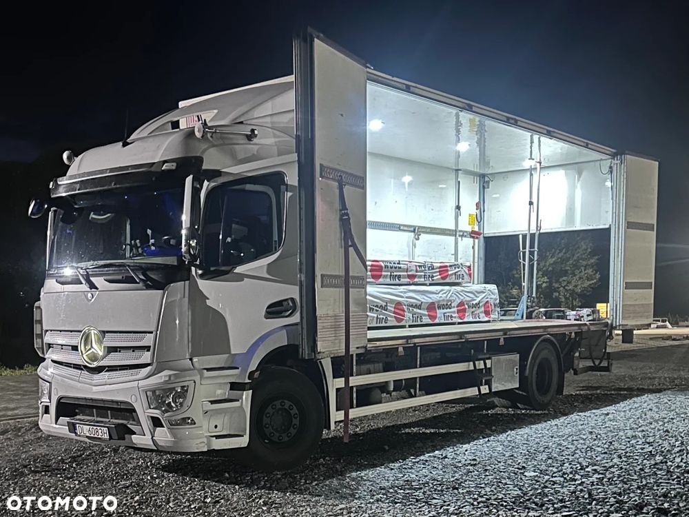 Mercedes-Benz Actros - 12