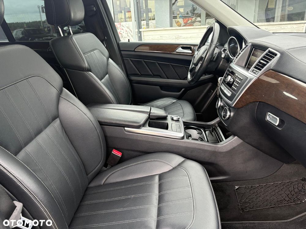 Mercedes-Benz GL 350 BlueTec 4-Matic - 17