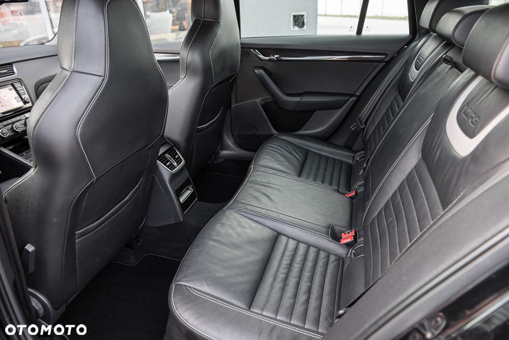 Skoda Octavia 2.0 TSI (Green tec) RS - 26