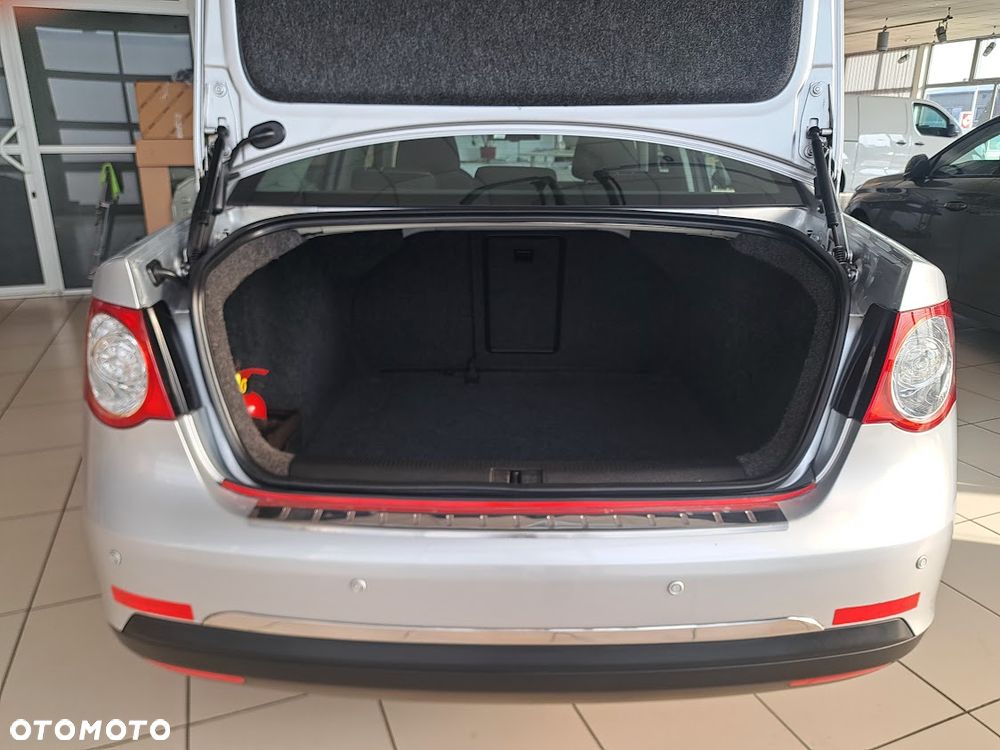 Volkswagen Jetta 1.4 TSI Trendline - 6