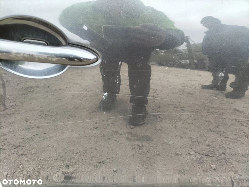 DRZWI PRAWY PRZÓD RENAULT SCENIC III   2008 - - 12