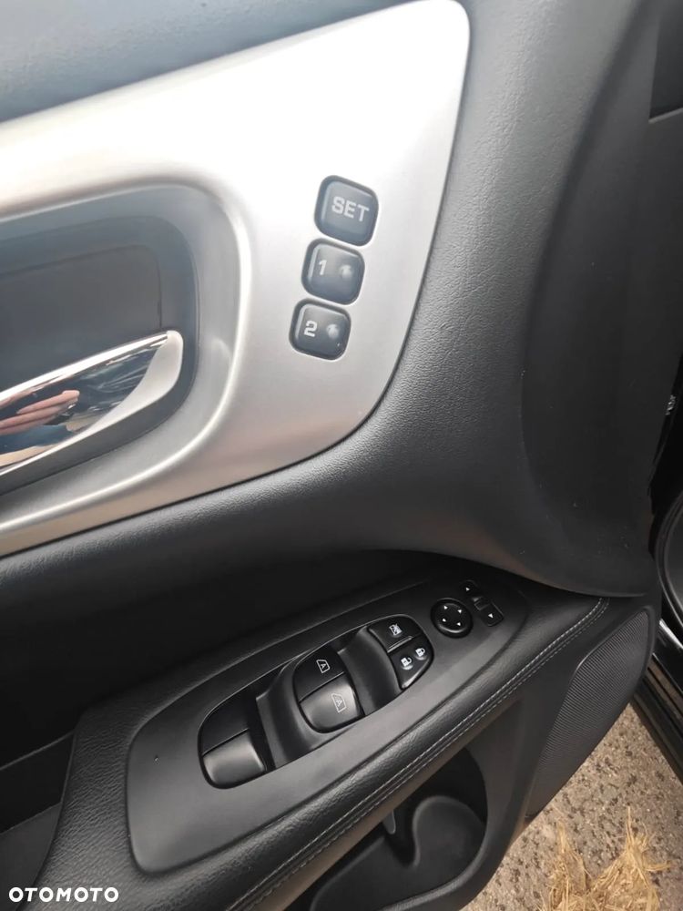 Nissan Pathfinder - 19