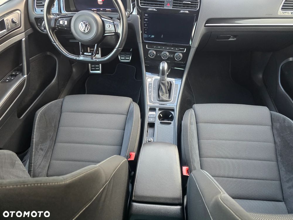 Volkswagen Golf R 4Motion (BlueMotion Technology) DSG - 25