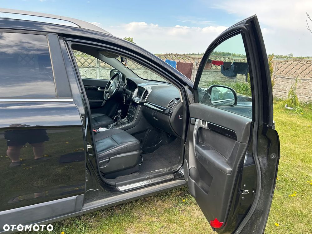 Chevrolet Captiva 2.2 D LTZ - 4