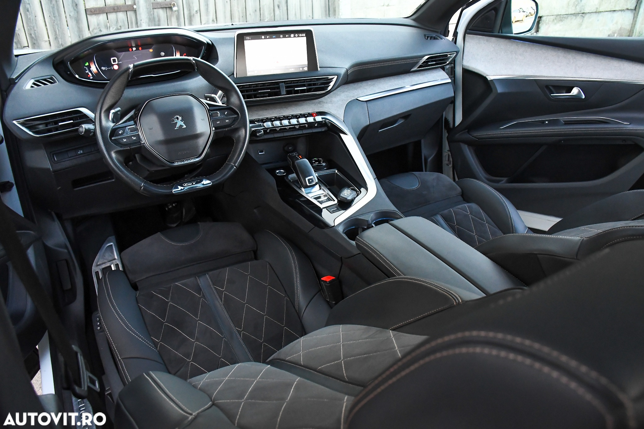 Peugeot 5008 2.0L BlueHDI EAT8 S&S GT - 5